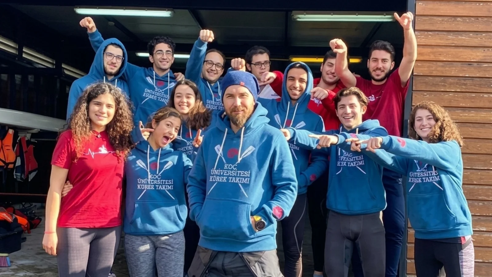 Kulüp hoodie'si
